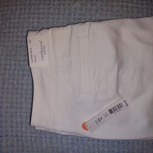 Westbound Women's White Bermuda Shorts